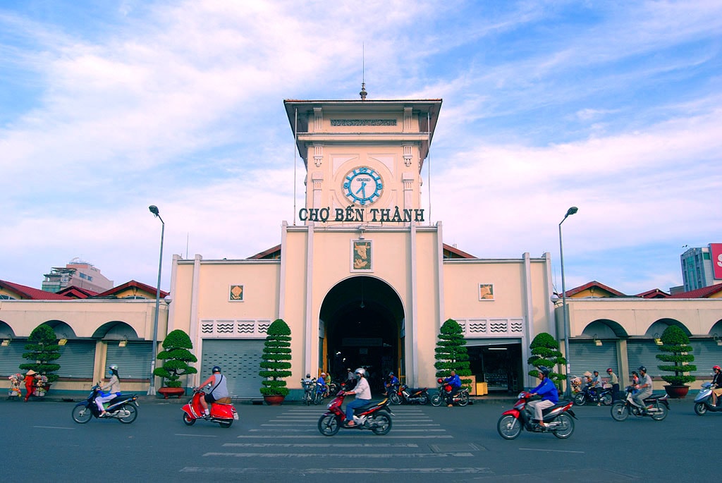 ben thanh market in ho chi minh 