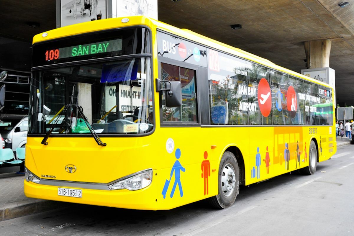 Bus in Tan Son Nhat airport 