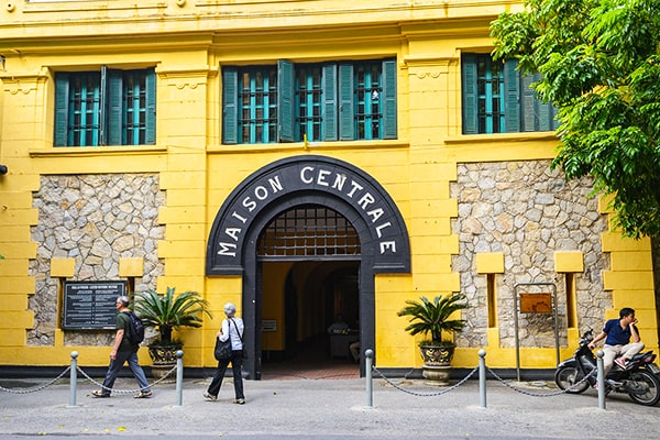 Hoa Lo Prison 