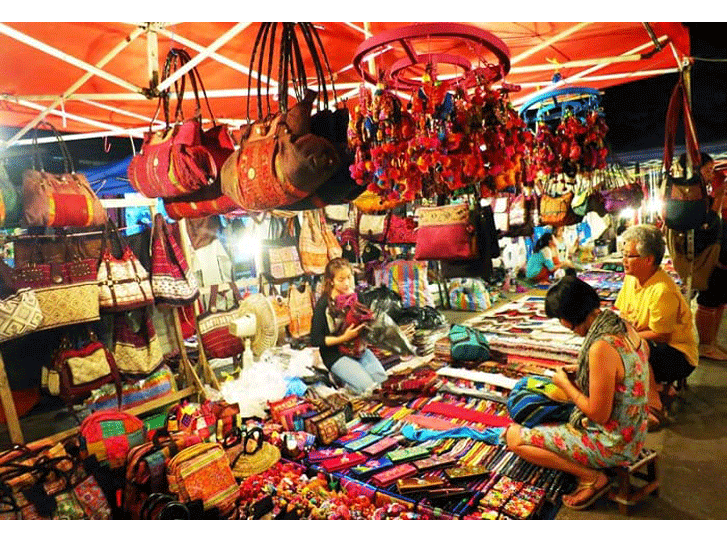 Ha Noi Weekend night market