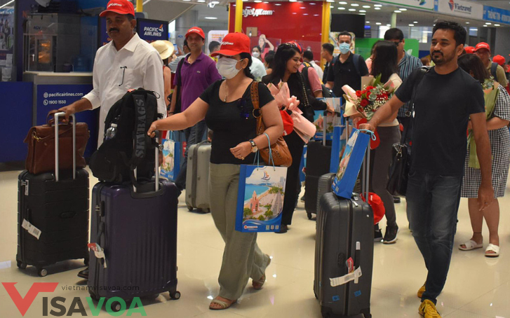 Indian tourists in Vietnam 