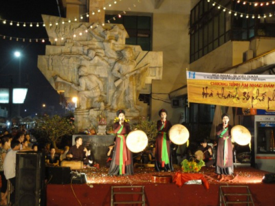 culture-Hanoi-night-market