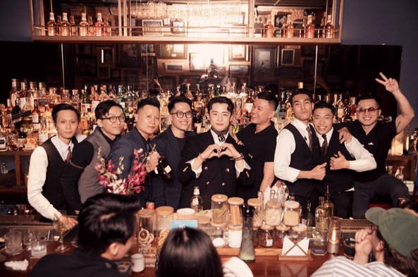 Gallery-bespoke-cocktail-bar